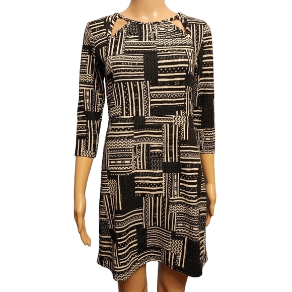 Myth Dresses & Skirts - Black and White Abstract Print Dress